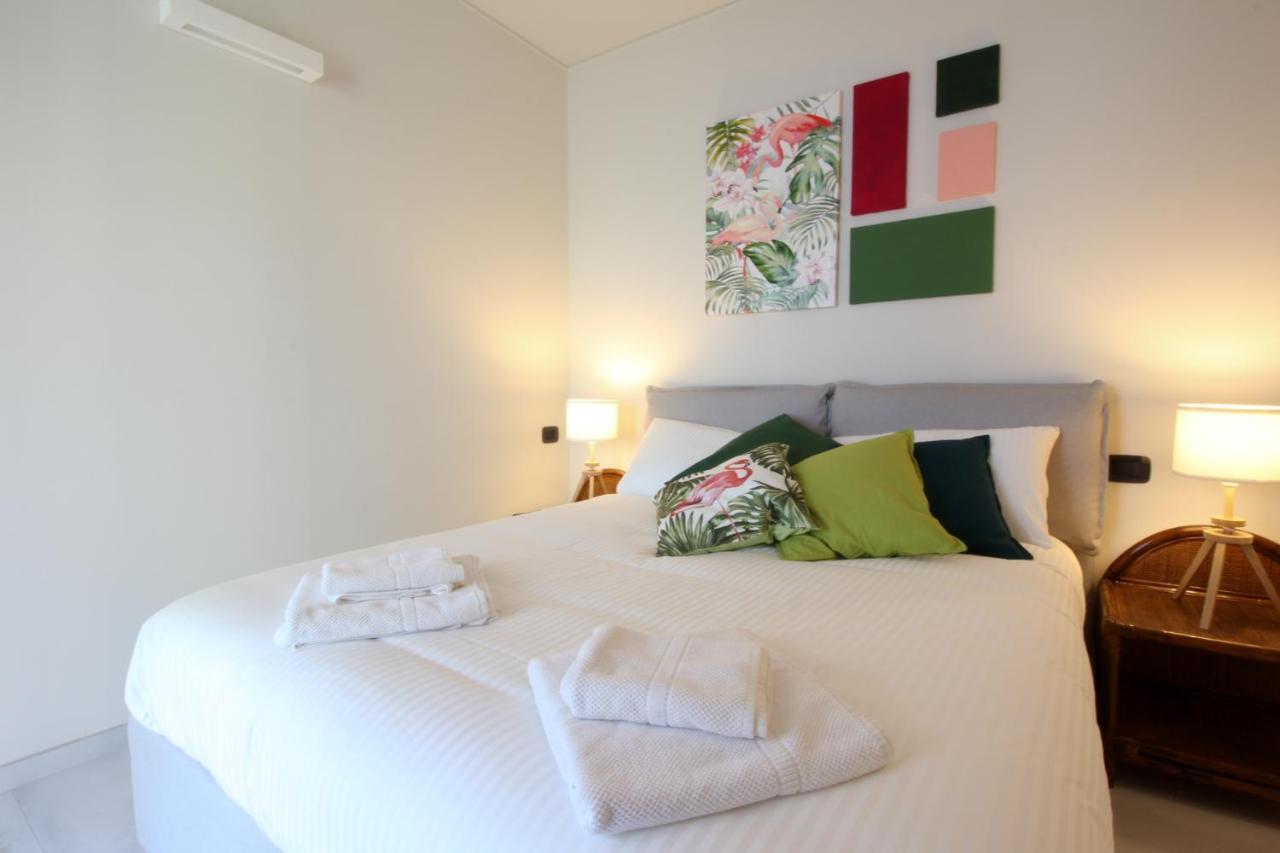 Parrots & Palms Apartment Bordighera Exterior photo